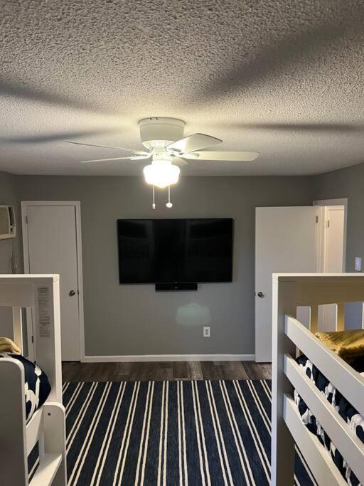 Pocono Paradise - 3 Bedroom 3 And Half Bathroom Townhouse Танерсвил Екстериор снимка